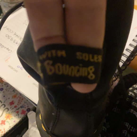 Pascal style 8 whole Doc Martins - Picture 11 of 11